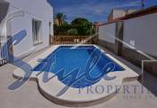 Resale - Villa - Cabo Roig