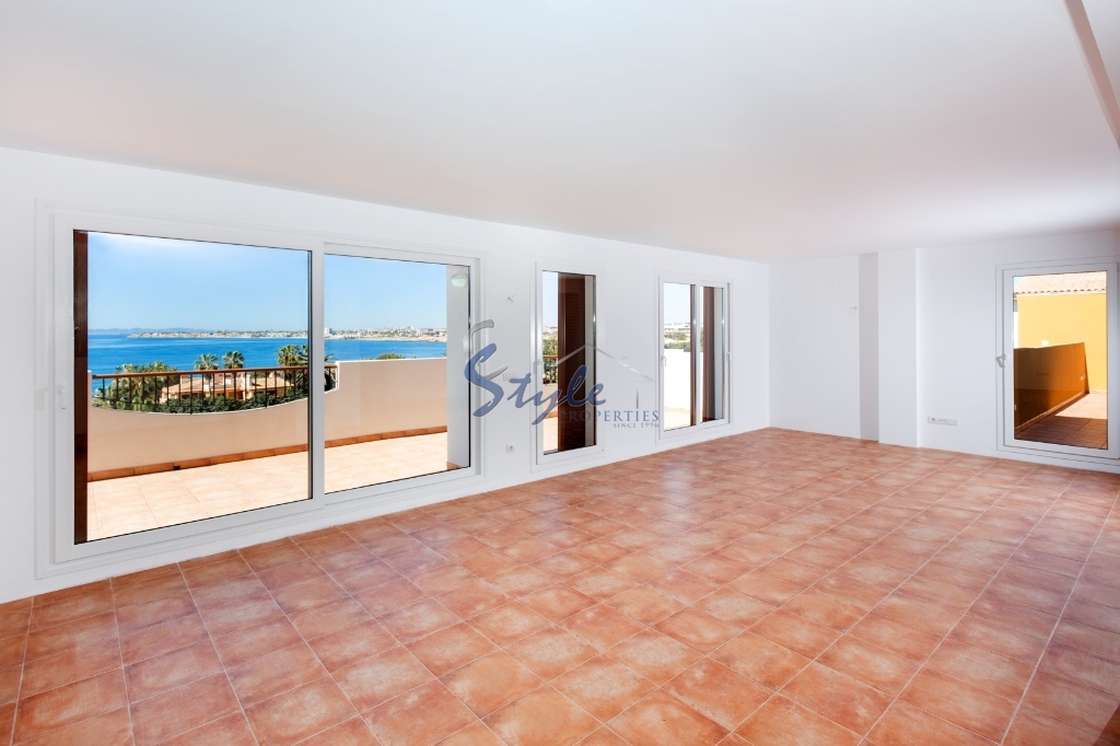 Luxury penthouse with Panoramic Views for sale in Punta Prima, Costa Blanca - living room