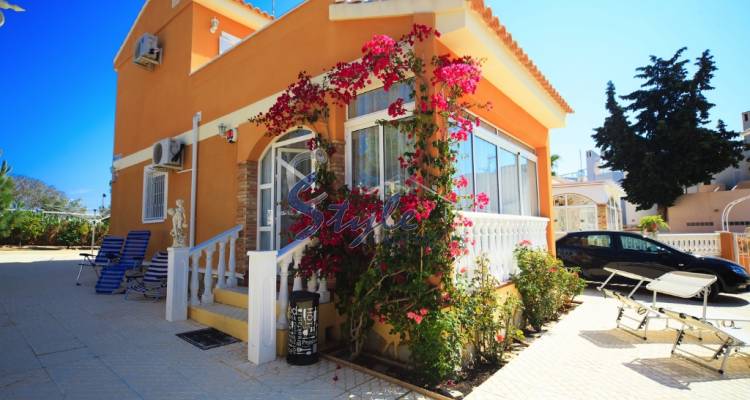 Reventa - Villa - Playa Flamenca