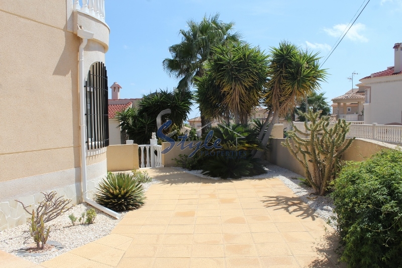 Resale - Villa - Villamartin - El Galan