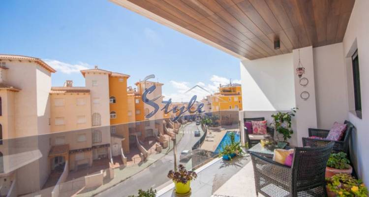 Reventa - Apartamento - Campoamor