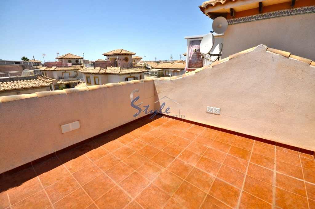 Top floor apartment in Punta Prima, Costa Blanca - solarium