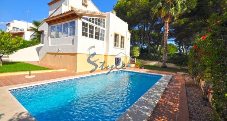 Resale - Villa - Villamartin