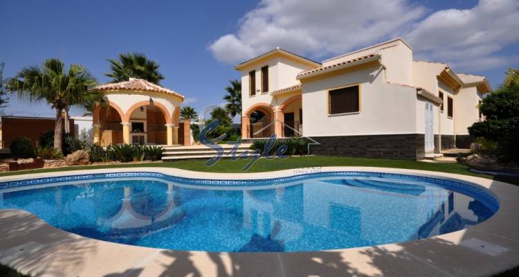 Resale - Villa - Ciudad Quesada