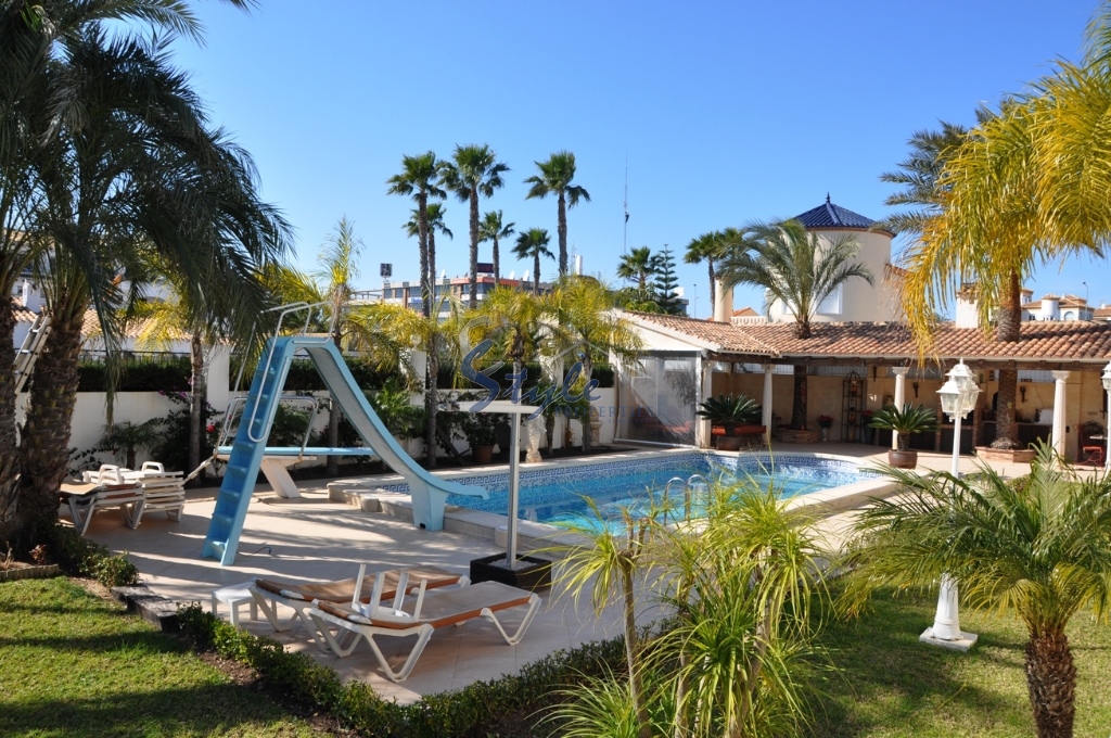 Reventa - Villa - Playa Flamenca