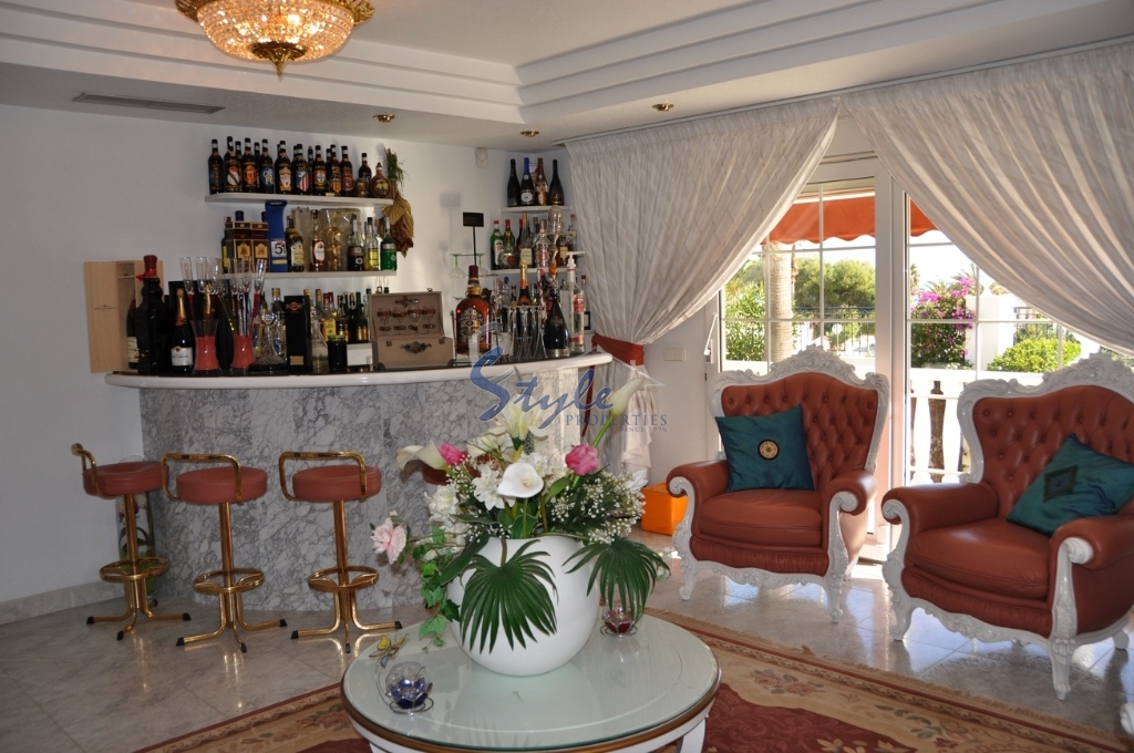 Resale - Villa - Playa Flamenca