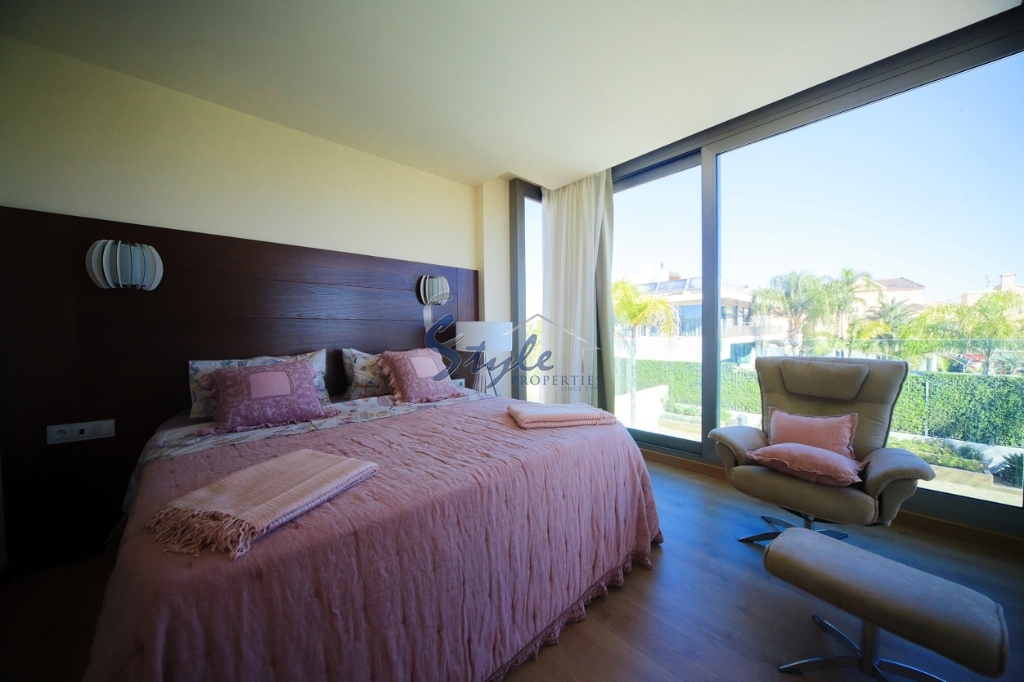 Resale - Luxury Villa - La Zenia