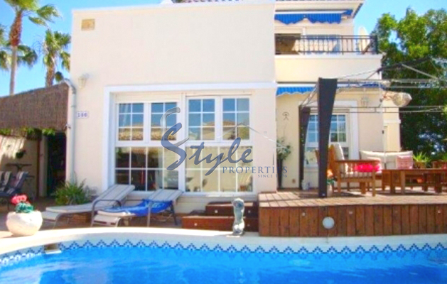 Reventa - Villa - Playa Flamenca