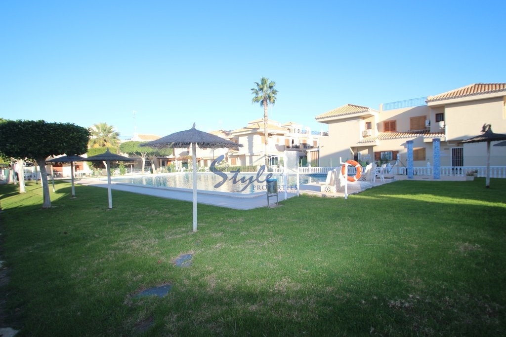 Resale - Villa - Playa Flamenca