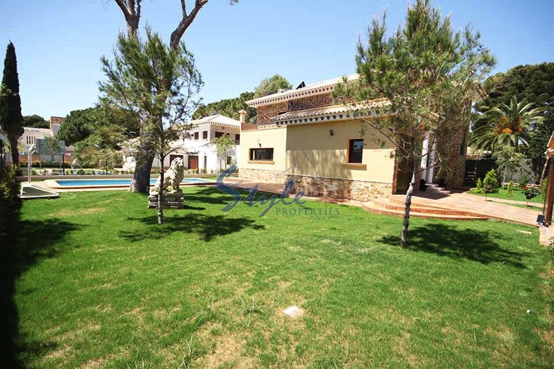 Resale - Luxury Villa - Dehesa de Campoamor