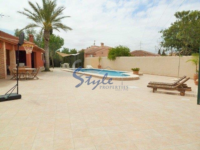 Villa for sale in Rojales, Costa Blanca - garden