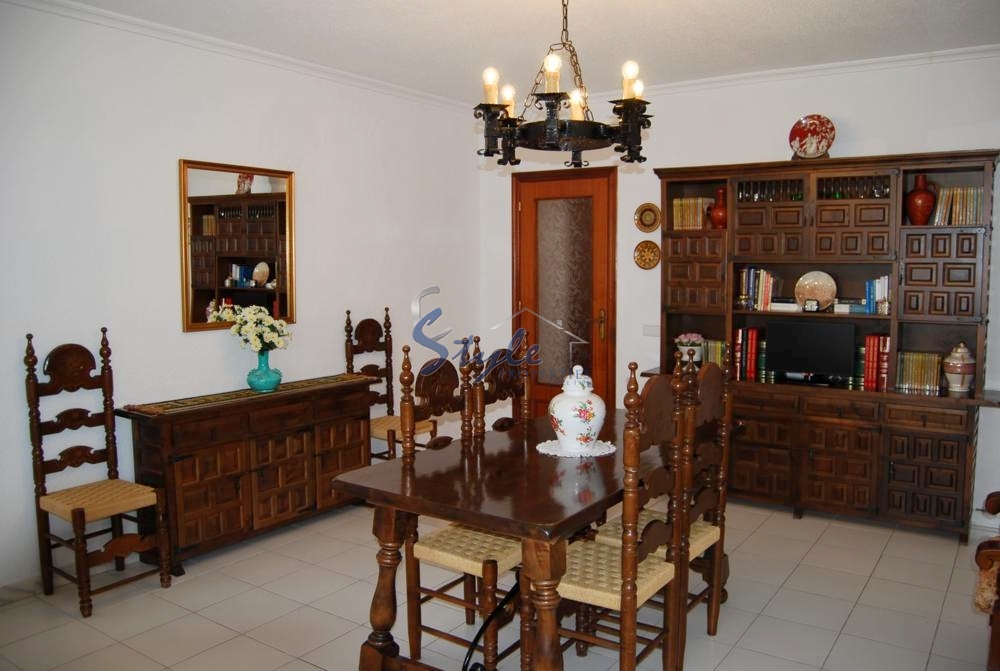 Resale - Villa - La Zenia