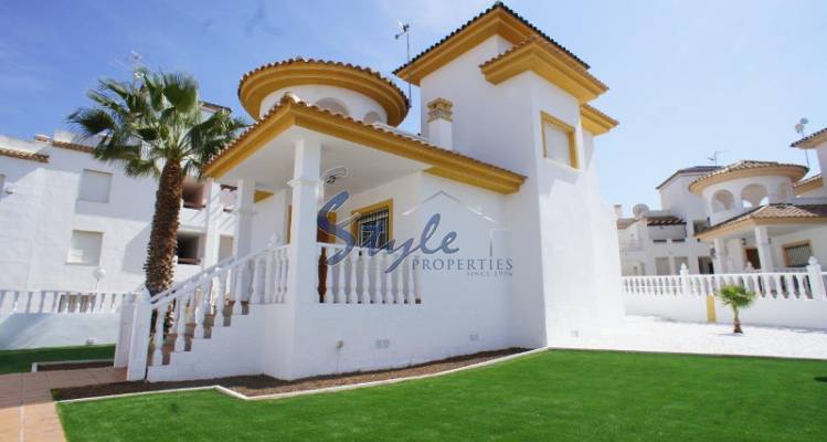 Resale - Villa - Villamartin