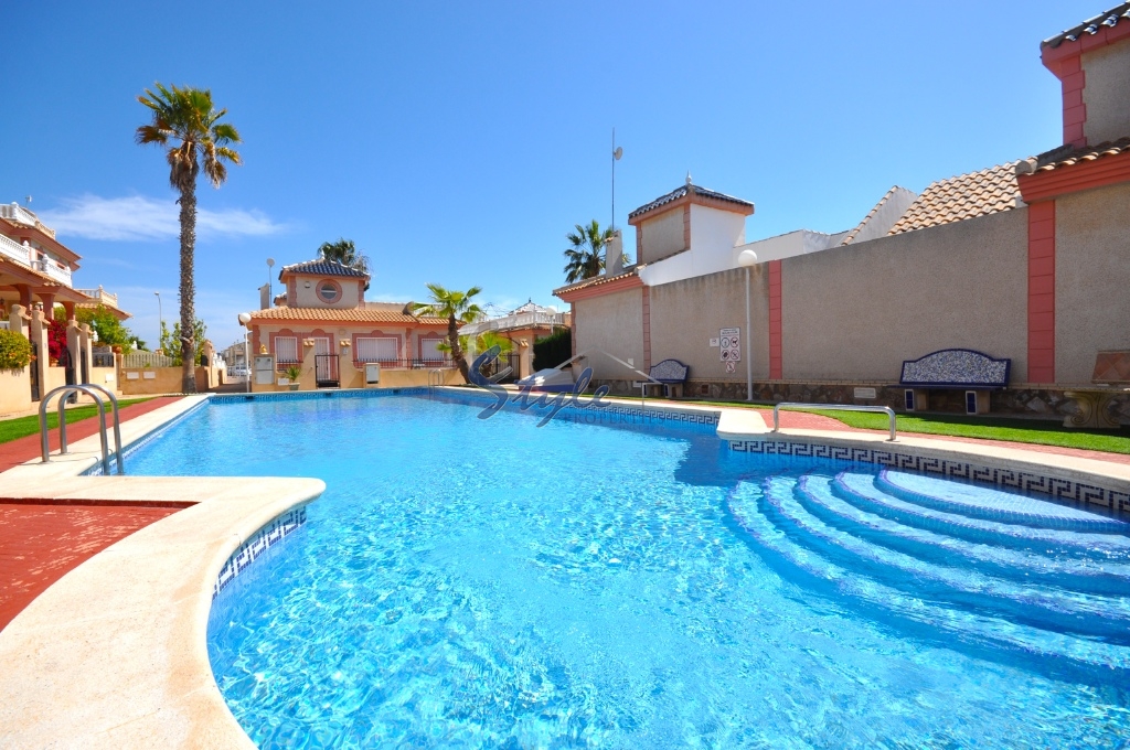 Resale - Semi Detached House - Playa Flamenca