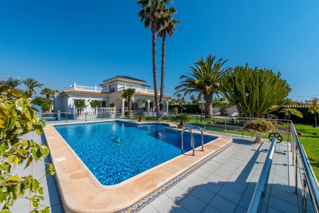 Resale - Luxury Villa - Cabo Roig