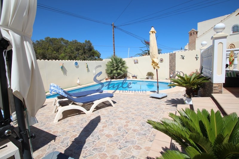 Resale - Villa - Playa Flamenca