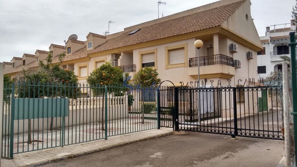 Resale - Town House - La Zenia