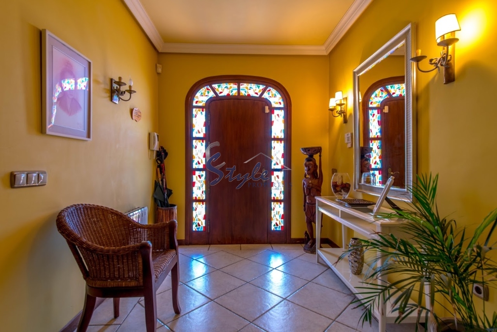 Resale - Luxury Villa - La Mata