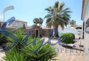 Resale - Villa - Cabo Roig