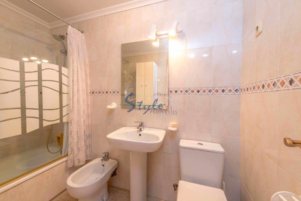 Resale - Apartment - La Mata - La Mata Torrevieja