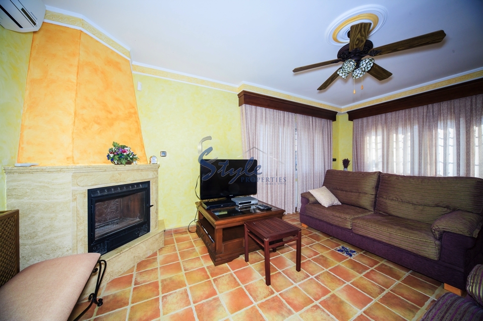 Resale - Villa - Los Balcones, Torrevieja - Los Balcones