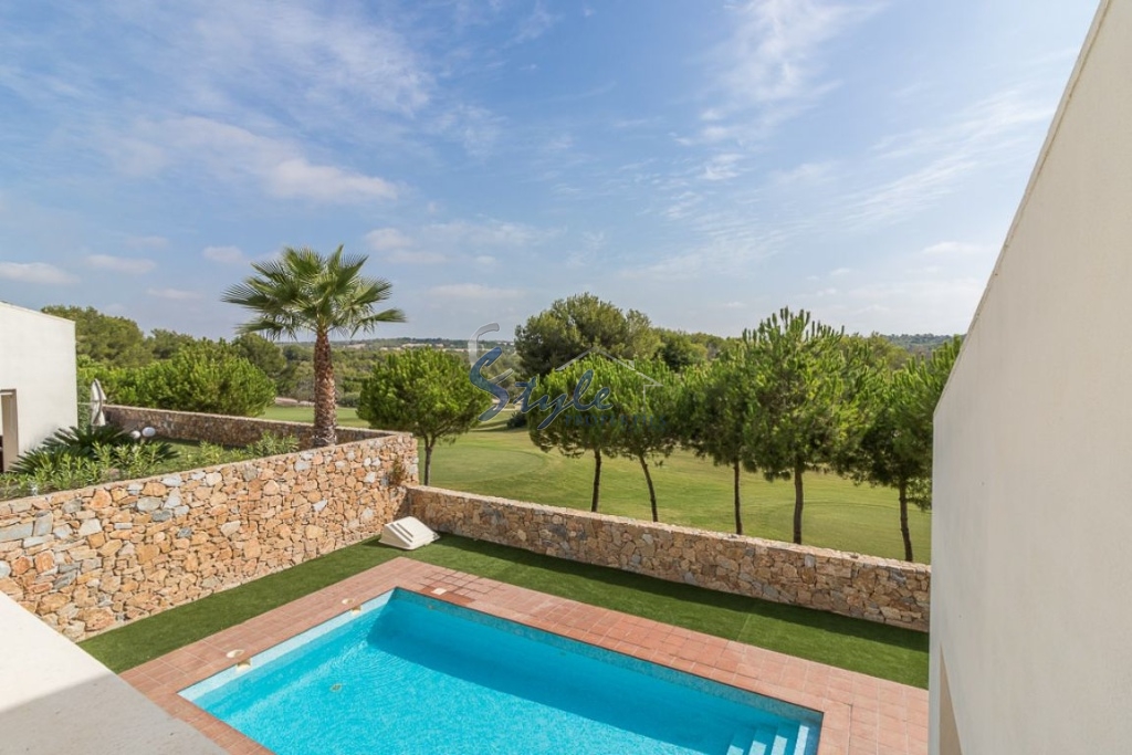 Resale - Villa - Las Colinas