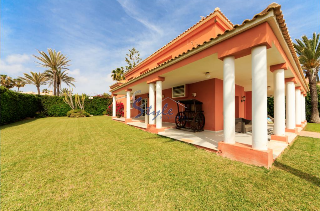 Resale - Luxury Villa - Cabo Roig