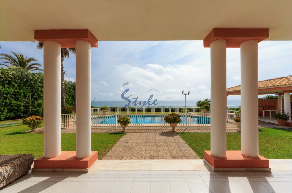 Resale - Luxury Villa - Cabo Roig