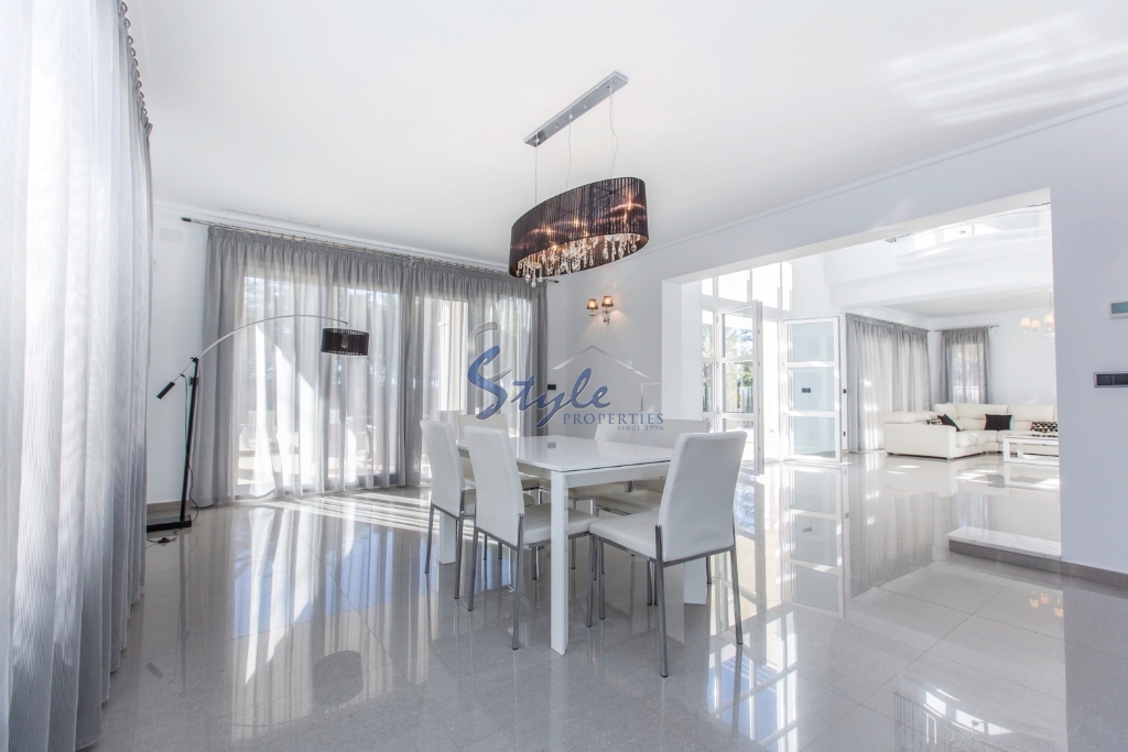 Resale - Luxury Villa - Cabo Roig