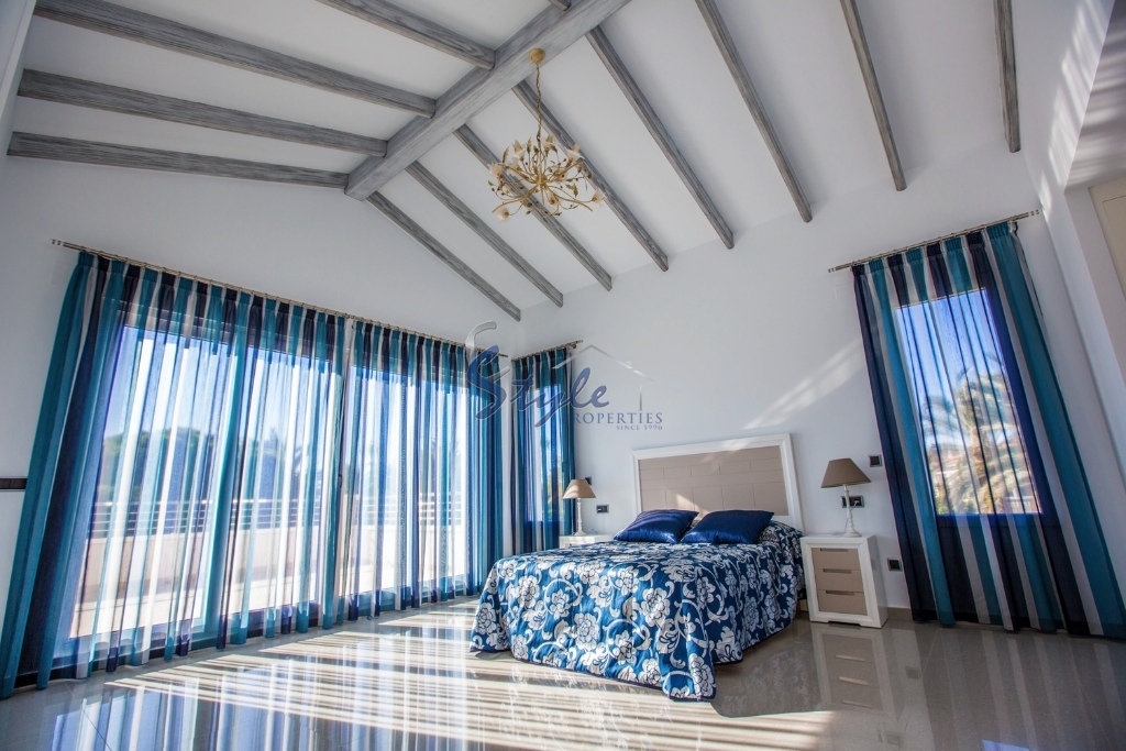 Resale - Luxury Villa - Cabo Roig