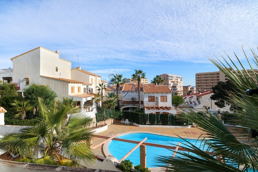 Resale - Town House - La Mata