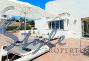 Resale - Villa - Las Colinas