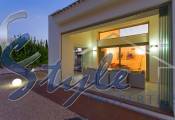 Resale - Villa - Las Colinas