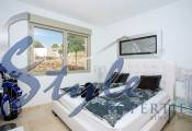 Resale - Villa - Las Colinas