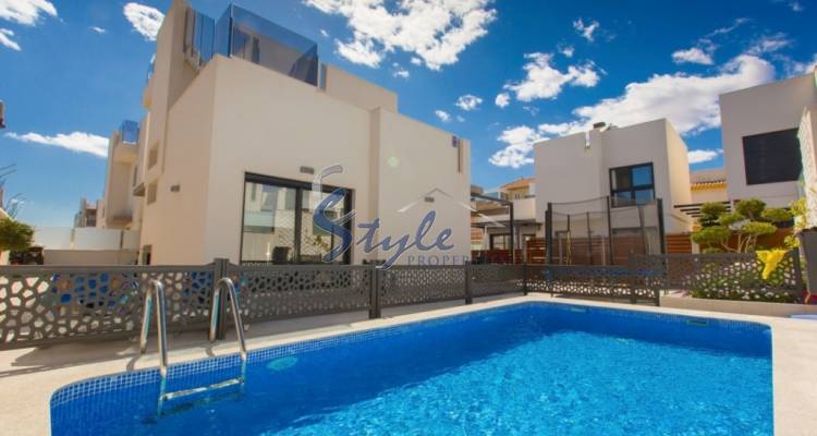 Resale - Villa - Torrevieja - Aguas Nuevas