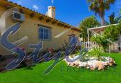 Resale - Villa - Cabo Roig