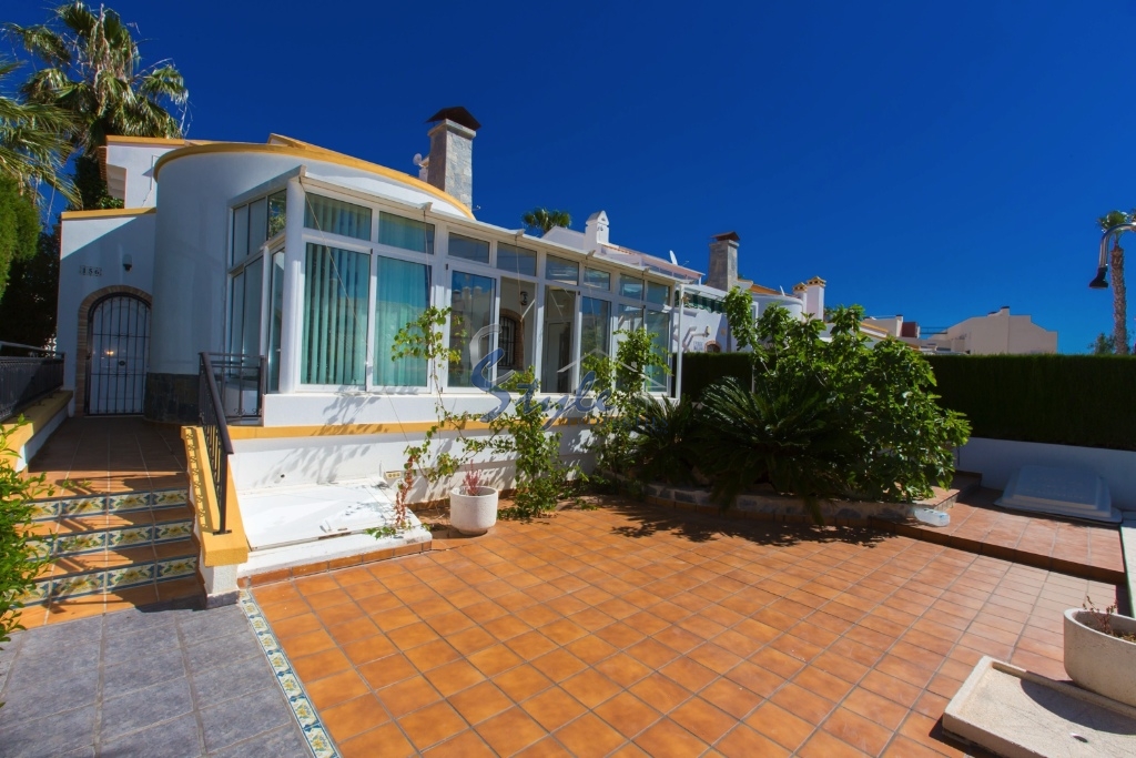 Resale - Villa - Playa Flamenca