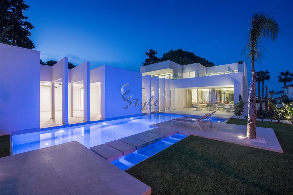 New build - Luxury Villa - Villamartin