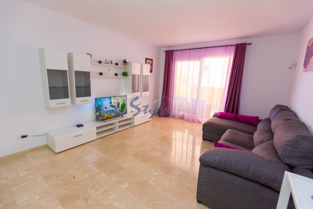 Rent with big terrace in Punta Prima, Costa Blanca