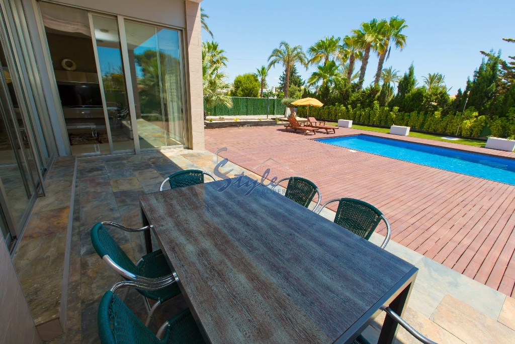 Short Term Rentals - Luxury Villa - Cabo Roig