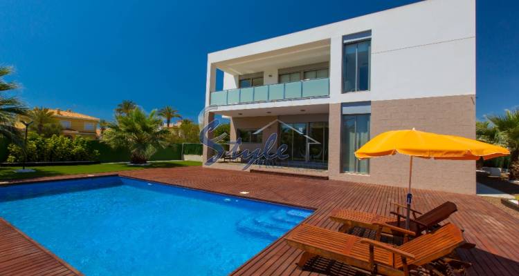 Villa cerca al mar Cabo Roig, Orihuela Costa, Spain