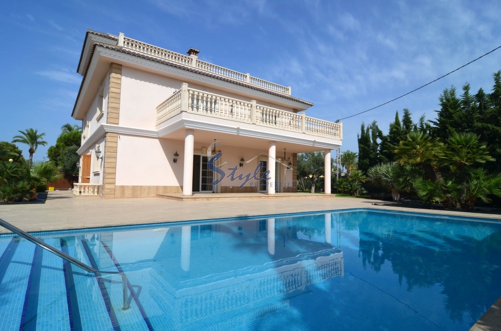 Resale - Luxury Villa - Cabo Roig