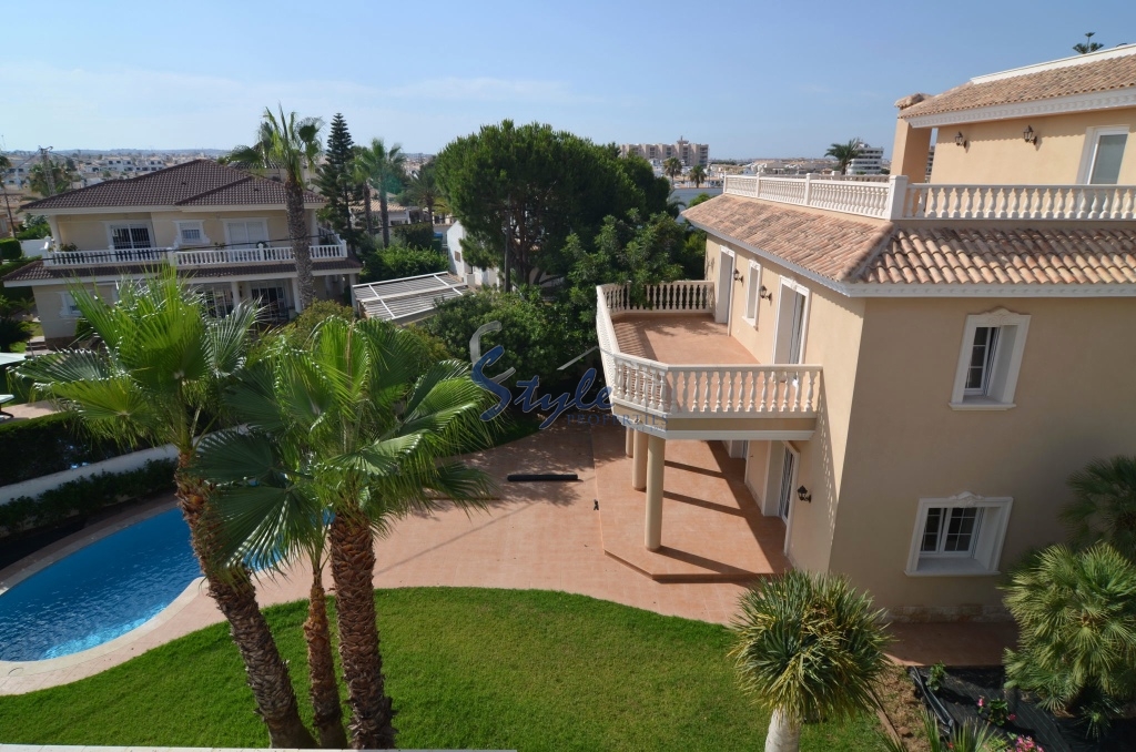 Reventa - Villa de lujo - Cabo Roig