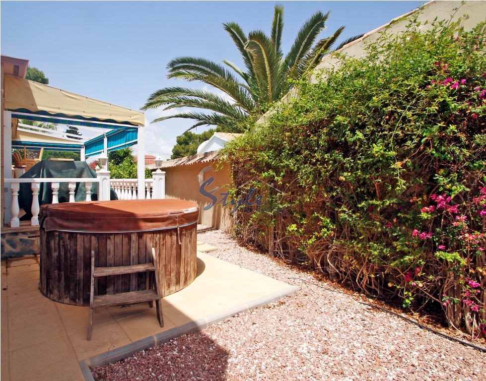 Resale - Villa - Los Balcones, Torrevieja - Los Balcones