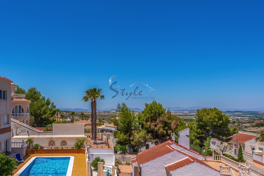 Resale - Villa - San Miguel De Salinas