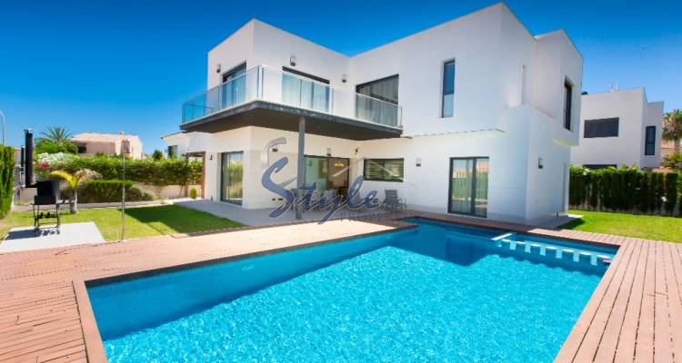  Villa for rent in Santiago de la Ribera, Murcia, Spain