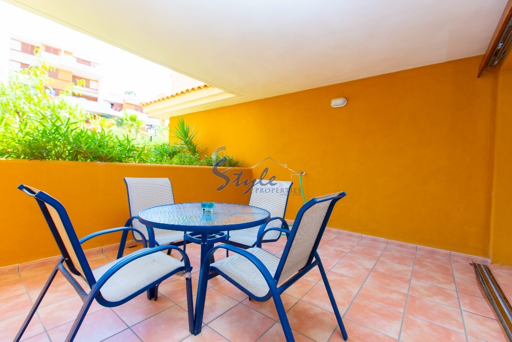 Sea Side apartment for sale in Punta Prima, Alicante 
