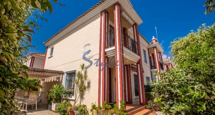 Semi-detached townhouse near the beach of Campoamor in private residential Montemar, Orihuela Costa, Costa Blanca, Spain