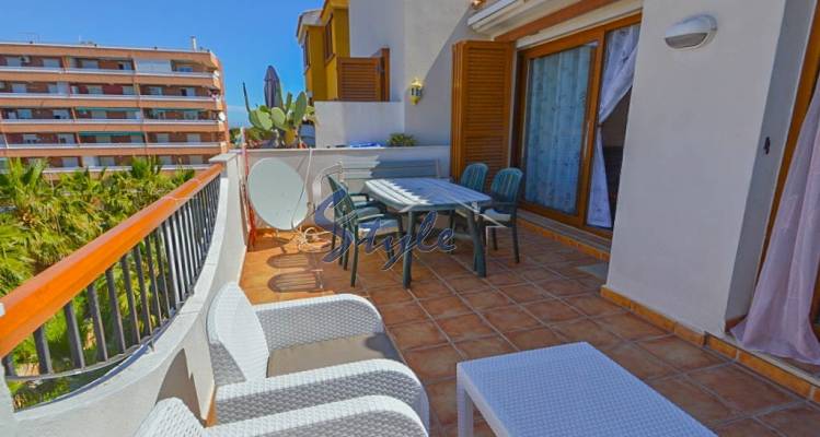 Apartamento a pie de la playa en lujosa urbanización La Entrada en Punta Prima, Costa Blanca, España