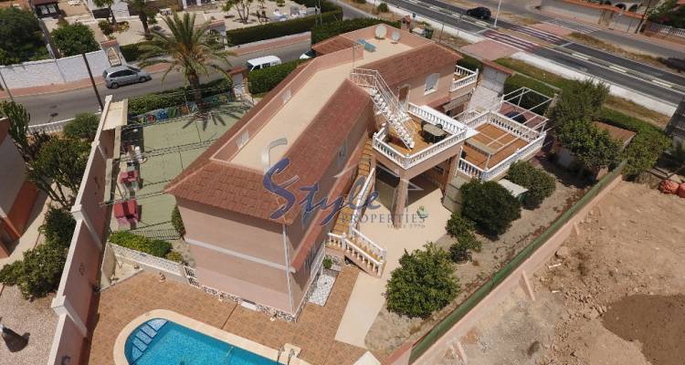 Resale - Villa - Los Balcones, Torrevieja - Los Balcones